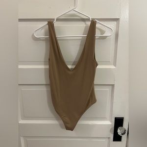 Babaton seamless bodysuit size small
